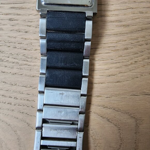 Men's Guess Stainless Steel and Black Leather Watch - Picture 13 of 13